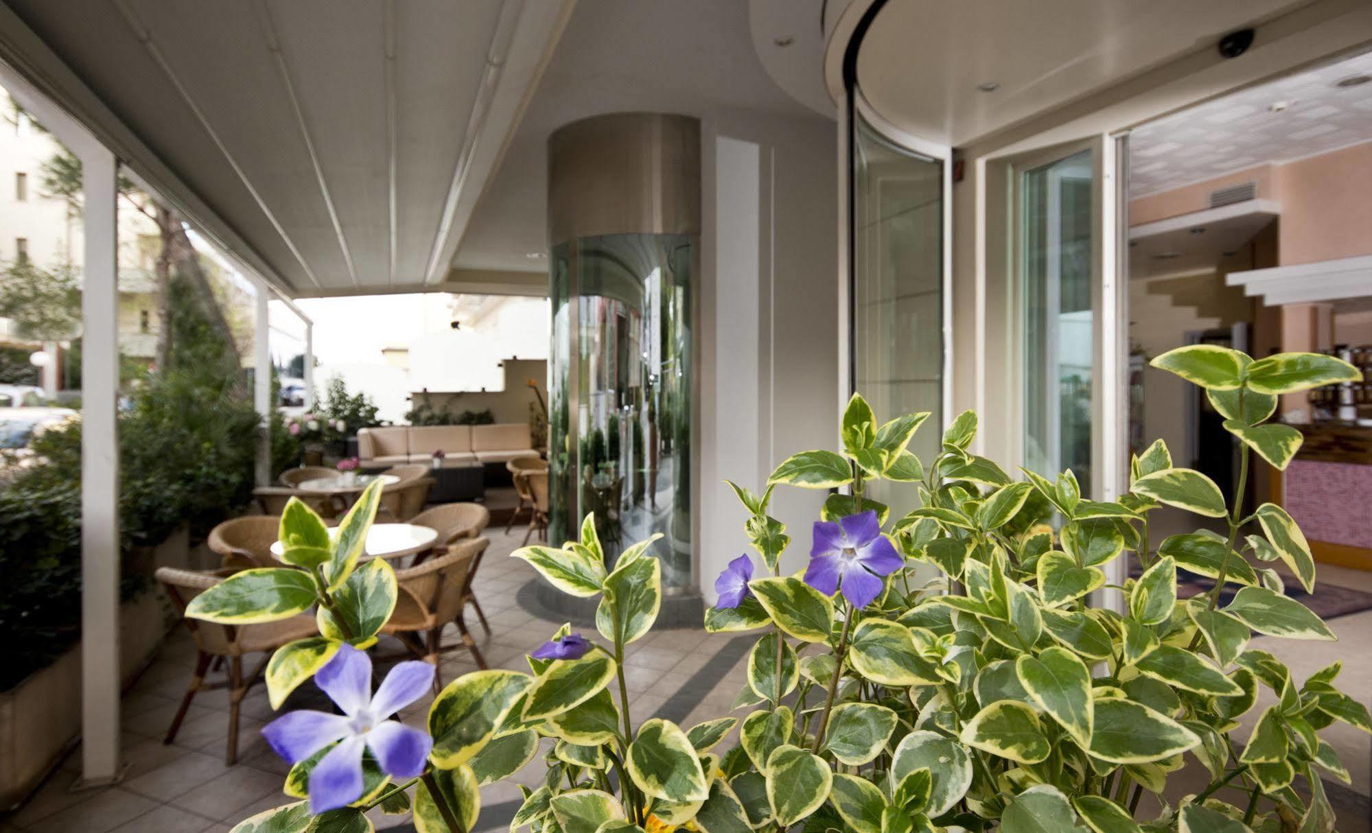רימיני Hotel Kennedy מראה חיצוני תמונה